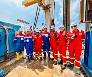 Kunjungi Sumur GNK-09 PT Pertamina Hulu Rokan, Wakil Kepala SKK-Migas Ingatkan Soal Keselamatan Kerj