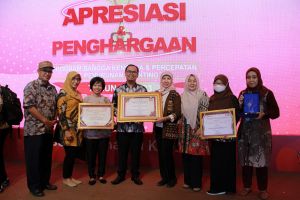 Harganas ke-30, Perwakilan BKKBN Jambi Raih berbagai Penghargaan