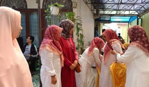 Usai Menghadiri Peringatan 1 Muharram, Ratu Munawaroh Dihadang ?