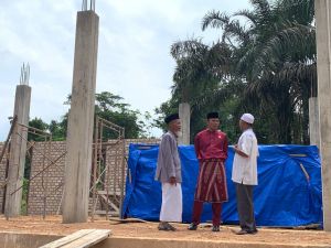 Edi Purwanto Tinjau Progres Pembangunan Kantor PAC Nahdlatul Ulama Sridadi