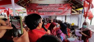 Ditengah Suasana Pengobatan Gratis di Jambi, Edi Video Call ke Ganjar Pranowo: Salam Dari Beliau