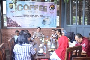 Tingkatkan Sinergi, Bidhumas Polda Jambi Ngopi Bareng Pemred Media