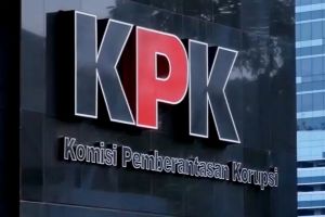 Rombongan KPK Datangi Rumah Dinas Gubernur Jambi