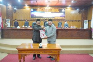 DPRD Ambil Keputusan Terhadap Ranperda Perubahan APBD Tanjab Barat 2023