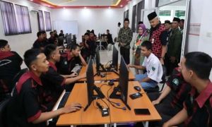 Soal Gagasan SMK Gratis, Ganjar Diminta Evaluasi Seluruh SMK Se-Indonesia