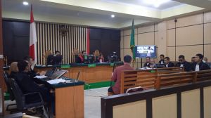 Sidang Suap Ketok Palu, Zumi Zola Akui Dapat Tekanan