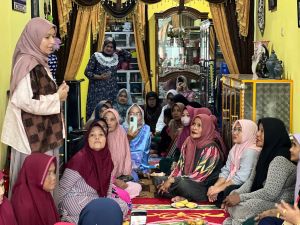 Emak-emak Terpana, Ketika Ratu Munawaroh Bicara Peran Ibu dan Perempuan Jambi Harus Maju 
