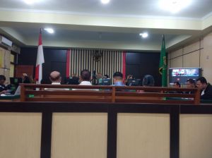 Hasani Hamid Cs Terdakwa Suap Ketok Palu Jalani Sidang Perdana