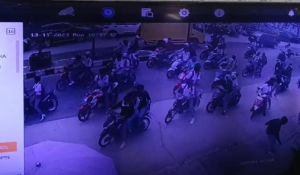 Sekolompok Pelajar Diduga Lakukan Penyerangan hingga Lempar Batu ke Pagar SMAN 5 Jambi 