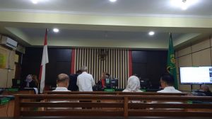 Pengakuan di Depan Hakim, Begini Cerita Hasani CS Terima Uang Ketok Palu