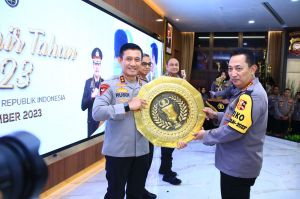 Kapolda Jambi Terima 3 Penghargaan dari Kapolri