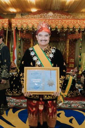 Alhamdulilah !  SAH Dianugrahi Gelar Adat, Masyarakat Jambi beri Apresiasi