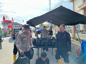 Polda Jambi Buat Dapur Darurat Bantu Warga Korban Banjir di Kerinci dan Sungai Penuh