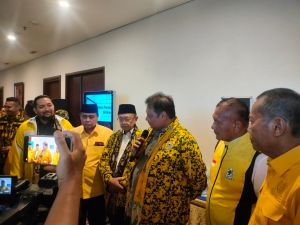 Konsolidasi dengan Pengurus Golkar, Airlangga Targetkan Prabowo-Gibran Menang 80 persen di Jambi