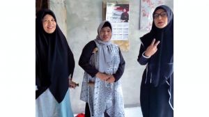 Perjuangan Ratu Munawaroh ke Disabilitas : Mohon Dukungannya Kepada Dua Perempuan Tangguh Ini