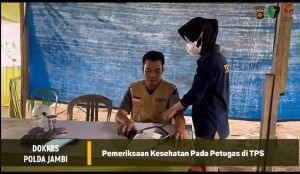 Polda Jambi Turunkan Biddokkes Beri Pelayanan Kesehatan Bagi Tenaga KPPS