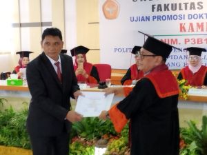 Kajari Muarojambi Kamin Resmi Sandang Gelar Doktor Ilmu Hukum Universitas Jambi