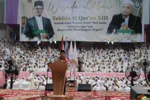 Al Haris Beri Hadiah Umroh Gratis ke 2 Guru dan 3 Siswa Sekolah Islam Terpadu Nurul Ilmi Jambi 