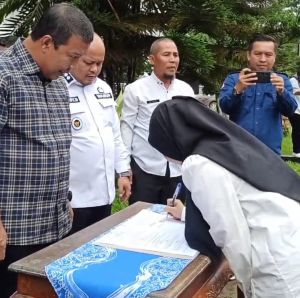 Ambil Sumpah PPPK, Bupati Romi Tegaskan Tindak Oknum yang Bermain di Penerimaan PPPK
