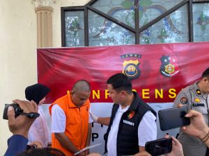 Sengaja Sebar Foto Seksi Mantan, Pemuda di Kasang Dibekuk Polisi