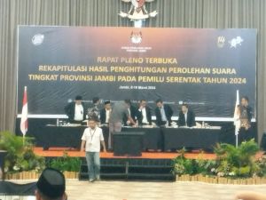 Pleno Perdana KPU Provinsi Jambi, Baru Merangin yang Diterima
