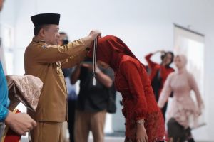 Gubernur Al Haris Motivasi Siswa SMK Kesehatan Baiturrahim Lanjutkan Studi ke Jenjang Lebih Tinggi