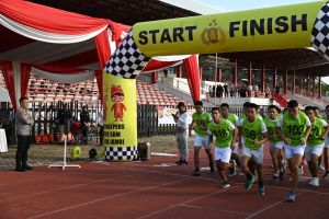 Kapolda Jambi Cek Pelaksanaan Tes   Kesamaptaan Calon Taruna Akpol Tahun 2024