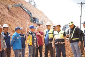 Longsor di Bukit Rayo Menyisakan PR pada Proyek Multiyears Jalan Batangasai, PUPR : Kita Geber