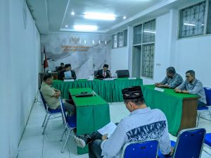 Komisi Informasi Bacakan Putusan Kesepakatan Hasil Mediasi Chanelberita24.com Vs Sekwan Muaro Jambi