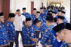 Gubernur, Sekda dan Seluruh Pejabat Pemprov Jambi Jalani Test Urine