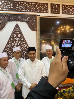 SAH Ajak Umat Sholat Istisqa, Bermunajat Memohon Hujan Cepat Turun