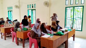 Dosen UBR Edukasi Ibu-Anak di Tanjabbar, Bahas ASI Ekslusif dan Pemilihan MPASI Era Digital 