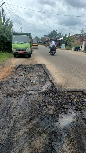 Terima Keluhan warga, KFA Apresiasi PUPR Prov Jambi Respon Cepat Kerusakan Jalan di Telanaipura