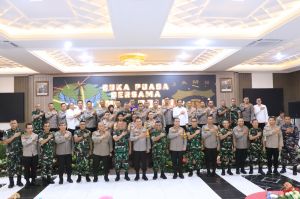 Buka Puasa Bersama TNI- POLRI di Polda Jambi