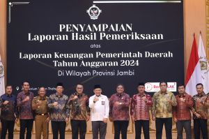 BPK RI Serahkan LHP-LKPD Kepada 5 Pemda di Jambi, 4 Kepala Daerah Terima Opini WTP 
