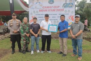 Wabup Katamso Buka Turnamen Sepak Bola Camat Cup Bram Itam 2025