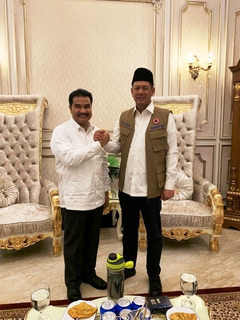 Foto kenangan SAH dengan Almarhum Letjen Doni Monardo