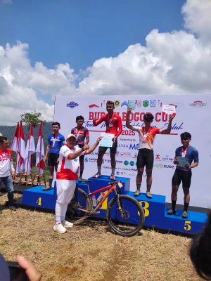 Atlet Balap Sepeda Jambi Sabet Medali Emas di Tour Malasari Halimun 2025
