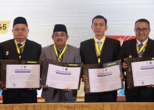 Bupati Tanjab Barat Teken Komitmen Bersama Pembangunan Meritokrasi Instansi Daerah