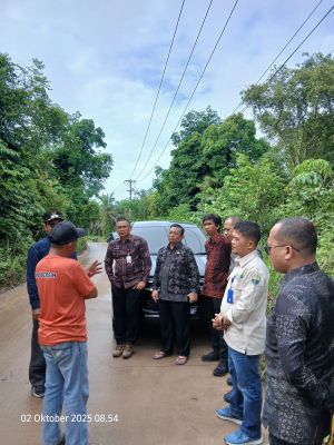 Foto: Pagi Ini, Perkim Muaro Jambi Angkut Tumpukan Sampah di Pematang Gajah