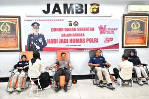 Wujud Polisi Humanis Harapan Masyarakat, Polda Jambi Gelar Donor Darah dalam Rangka Hari Jadi ke-74 