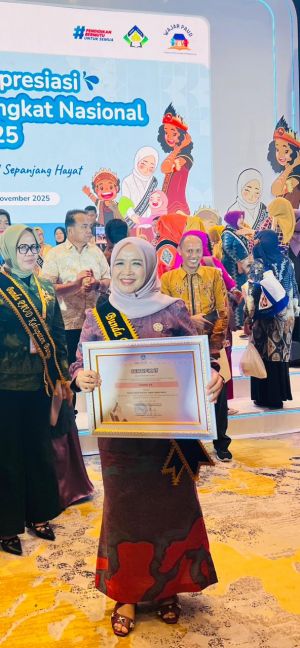 Hesti Raih Penghargaan Nasional Sebagai Bunda Paud 2025