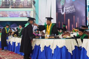 961 Mahasiswa/i UIN-STS Jambi di Wisuda, Rektor Bangga Kampus Terakreditasi Nasional