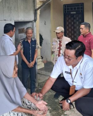 Isak Tangis di Gubuk Kayu : Kala Nurhalija & Mardianas Temukan Harapan di Balik Program 3 Juta Rumah