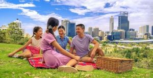 6 Pengalaman Tak Terlupakan saat Liburan Keluarga di Perth