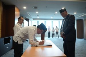 Pimpin Sertijab Kepala Unit Penunjang Akademik, Rektor UNJA : Tingkatkan Fungsi - Perkuat Akreditasi