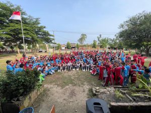 Kolaborasi Mahasiswa KKN UBR Jambi di SDN 042 Sakean, Tanamkan Pola Hidup Bersih Sejak Dini