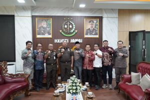 Kejati Jambi & DPRD Kabupaten Tanjabtim  Jalin Sinergi Perlindungan Hukum Bagi Guru