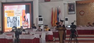Getar Suara di Mimbar Guru Besar UNJA : Air Mata Syukur Prof Rike untuk ALM Orang Tua