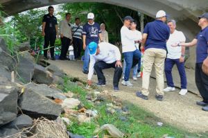 Wagub Sani Pimpin Goro Massal Gerakan Indonesia Asri di Danau Sipin